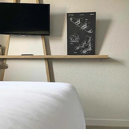 Ibis Styles Grenoble A41 מלון Crolles