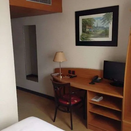 Ibis Styles Grenoble A41 3* Crolles
